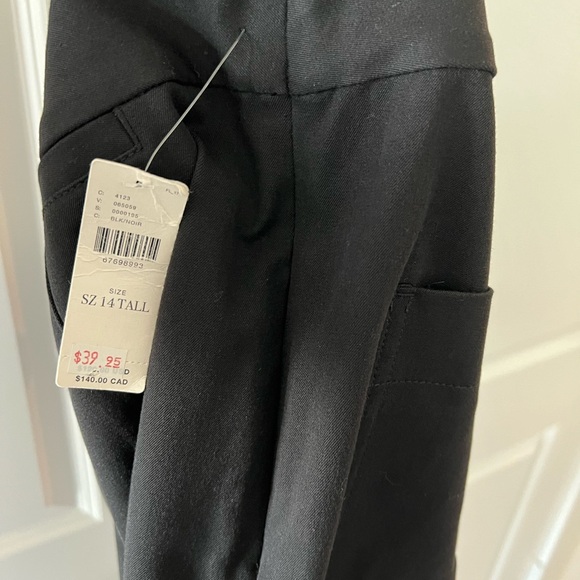 Maeve Cropped Black Pants - Picture 7 of 10